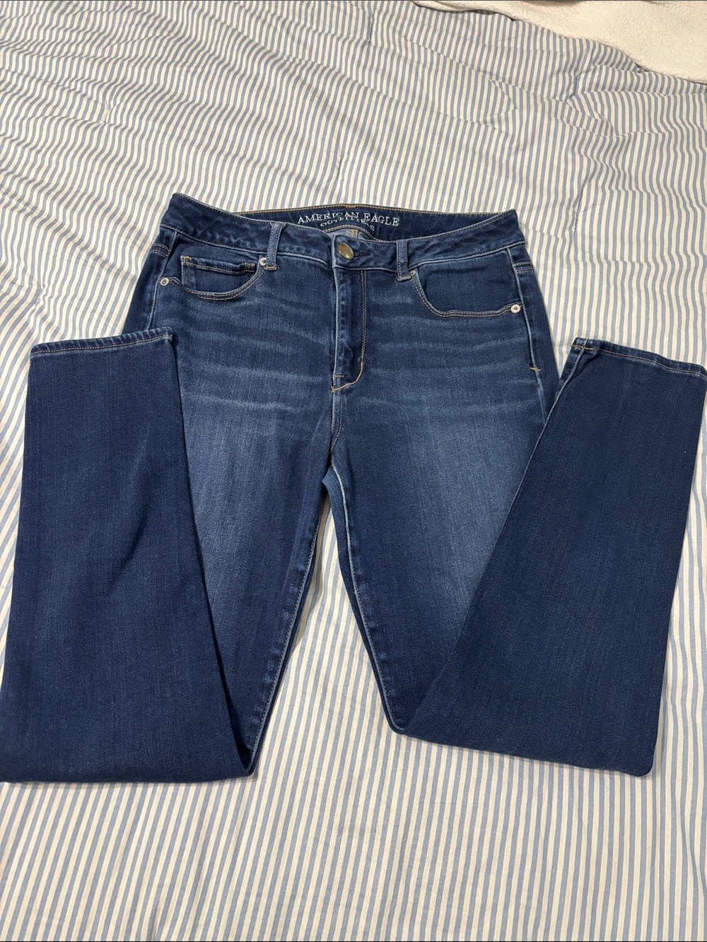 American Eagle Outfitters Dark Blue Hi-rise Skinny Jeans size 10